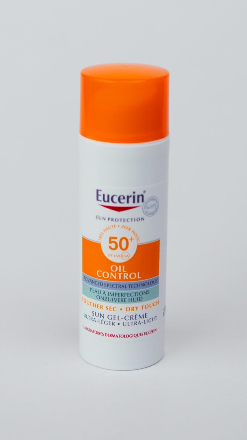 EUCERIN OIL CONTROL SPF50+ 50ML - Image 2